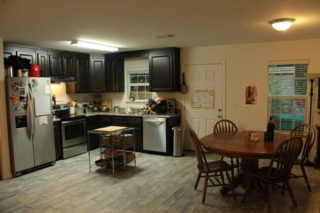 Foto del edificio - 231 White St