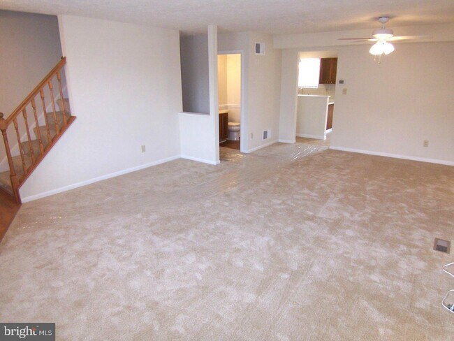 Foto del edificio - 852 W Spring Meadow Ct