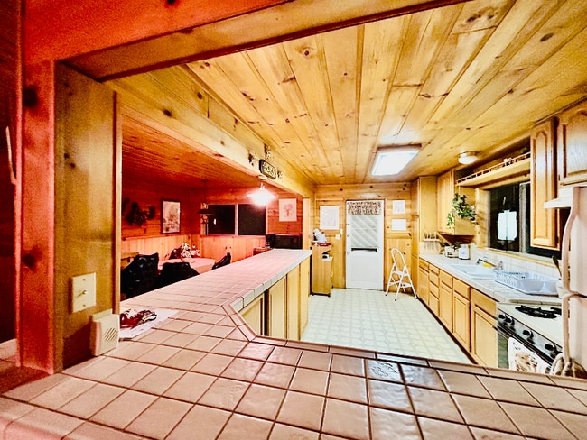 Building Photo - 515 Holmes Ln