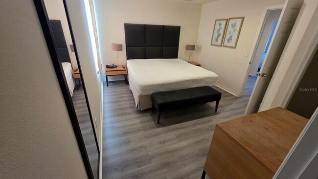 Foto del edificio - 3022 Bird of Paradise Ln