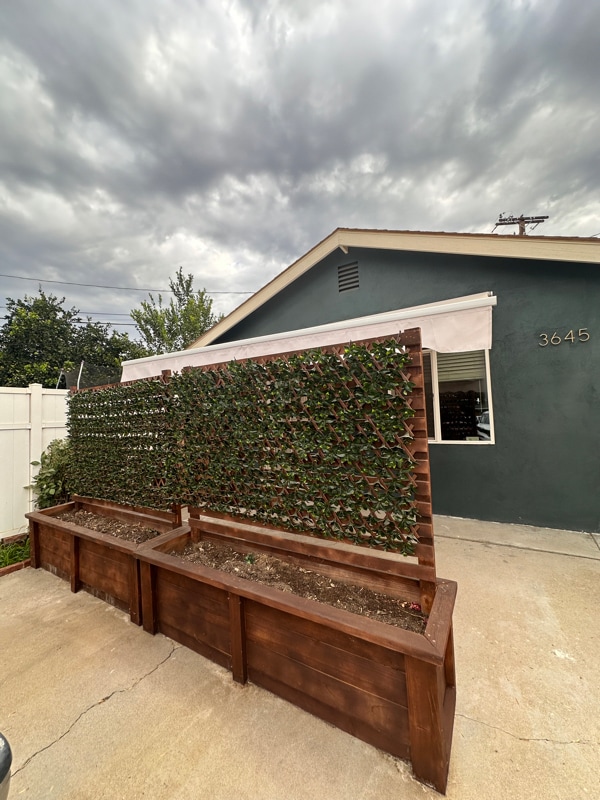 Building Photo - 3645 Los Feliz Ct