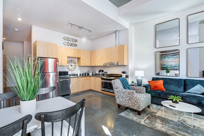 Foto del edificio - 1710 S McClellan St