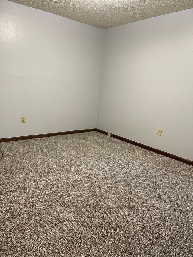 Foto del edificio - 2 bedroom, 1 bath duplex is located on a cul-de-sac near Cedar Shoals High School