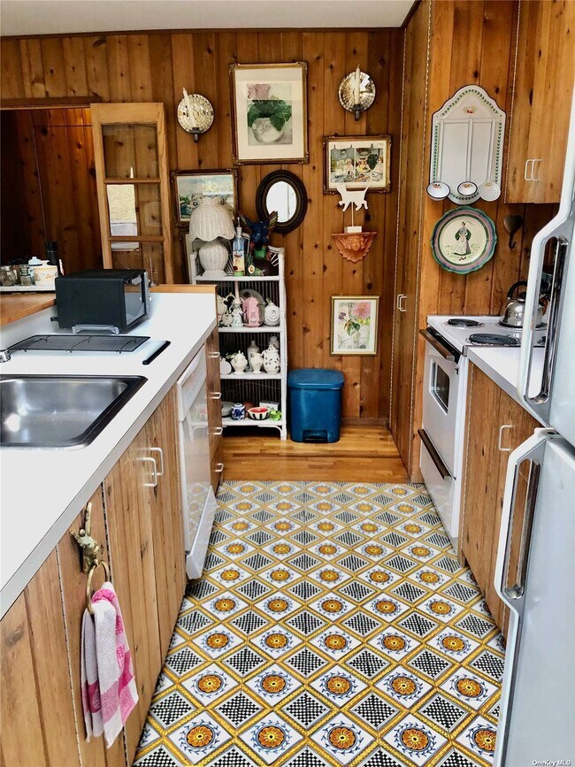 50 Evergreen Ave, Seaview, NY 11770 House Rental in Seaview, NY