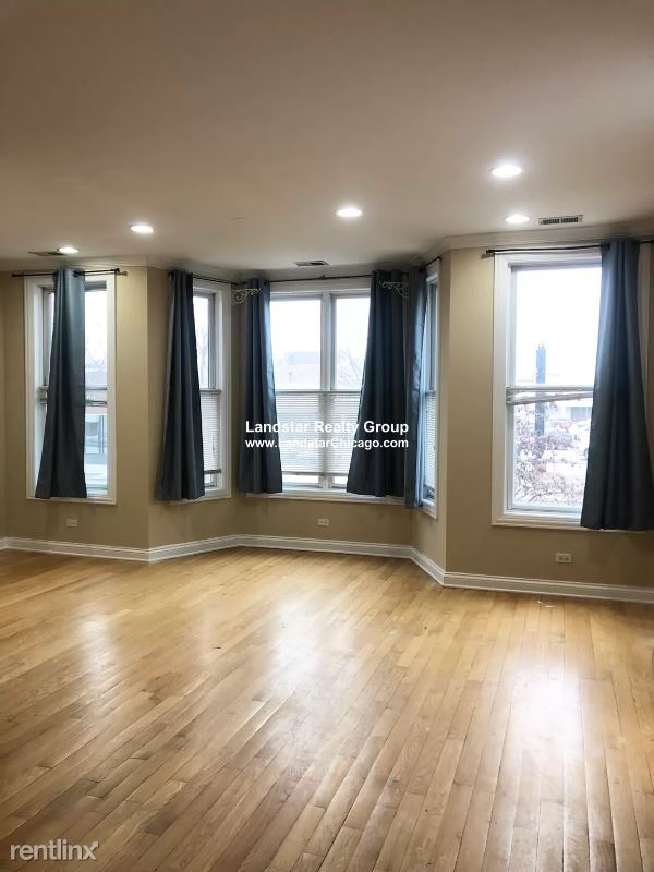 Foto del edificio - 2909 N Ashland Ave