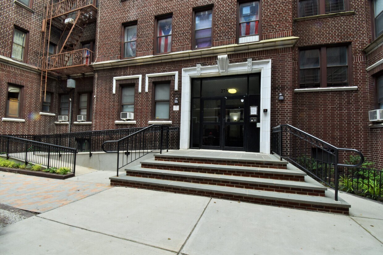 Bldg Entrance - 275 HARRISON Ave