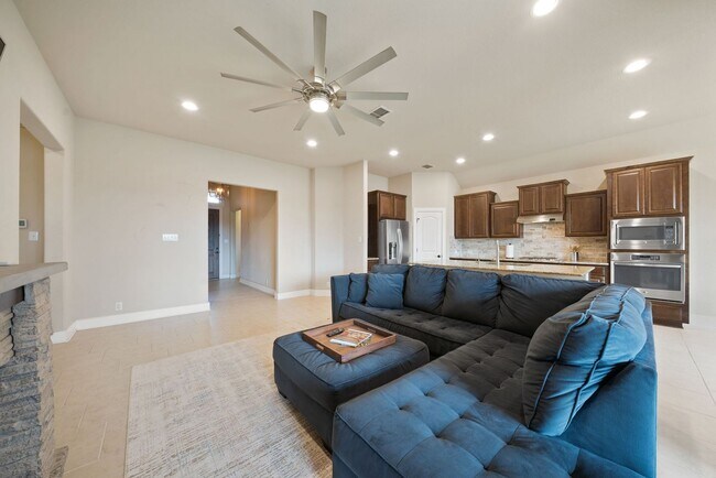 Foto del edificio - 3 Bedroom/2 Bath Westpoint East
