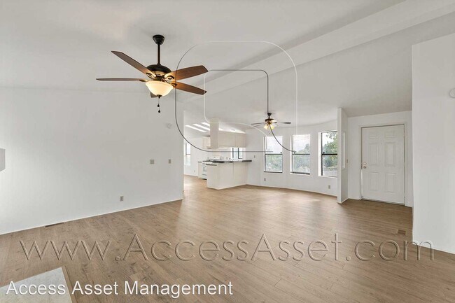 Foto del edificio - 3 br, 2 bath House - 33285 Stoneman St.