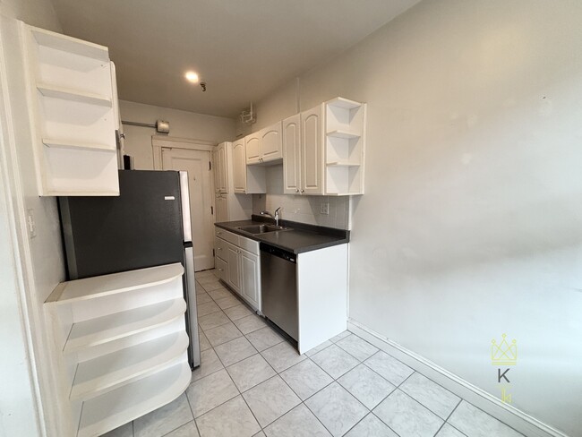 Foto del edificio - 1949 Commonwealth Ave