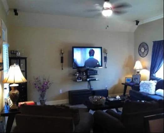 Foto del edificio - 3318 Northlake Ave