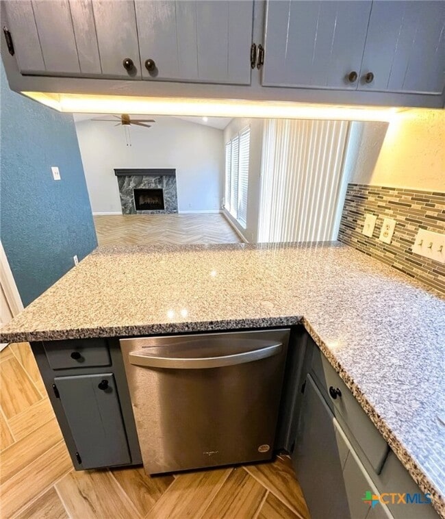 Building Photo - 1419 Hyridge Cir