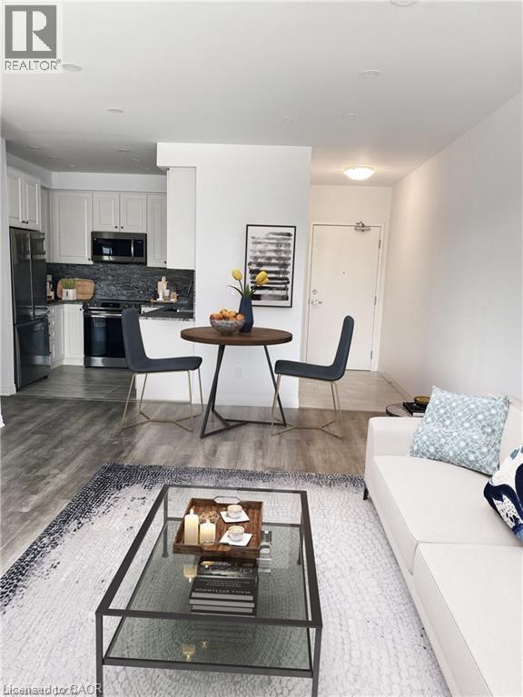 Building Photo - 5 Hamilton St N