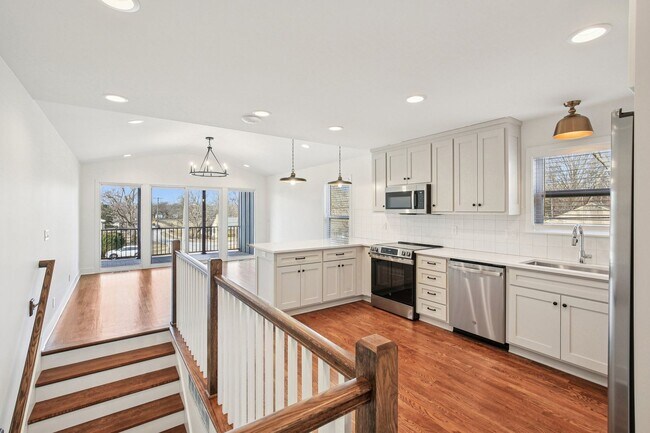 Foto del edificio - Main St Townhomes