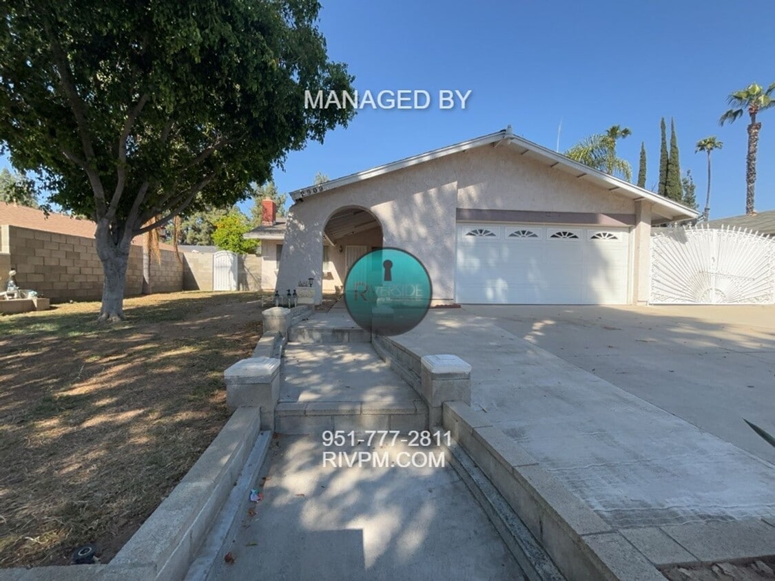 Building Photo - CHARMING 3 BEDROOM HOME FOR RENT IN RIVERS...