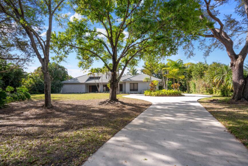 Foto principal - 5355 Sea Biscuit Rd
