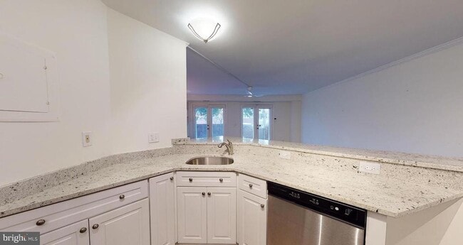 Foto del edificio - 801 S Pitt St