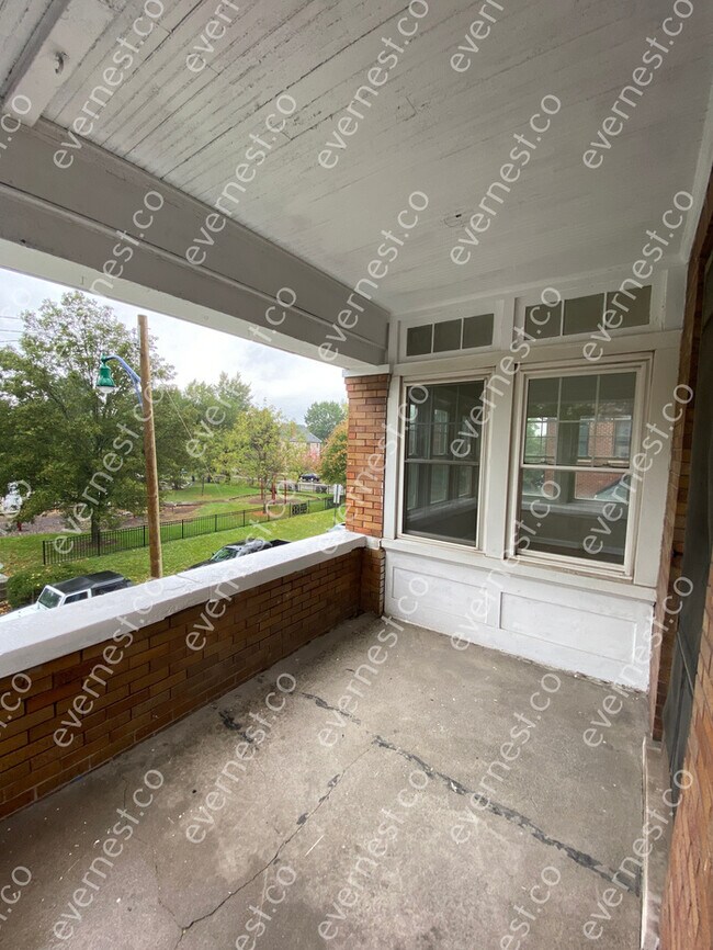 Building Photo - 300 Linwood Ave