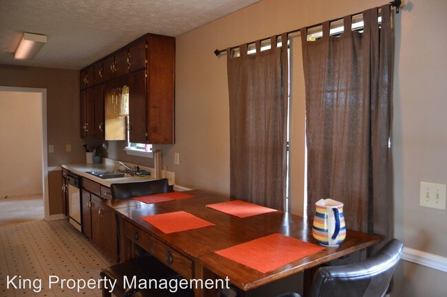 Foto del edificio - 3 br, 2 bath House - 101 Ridge Crest Drive