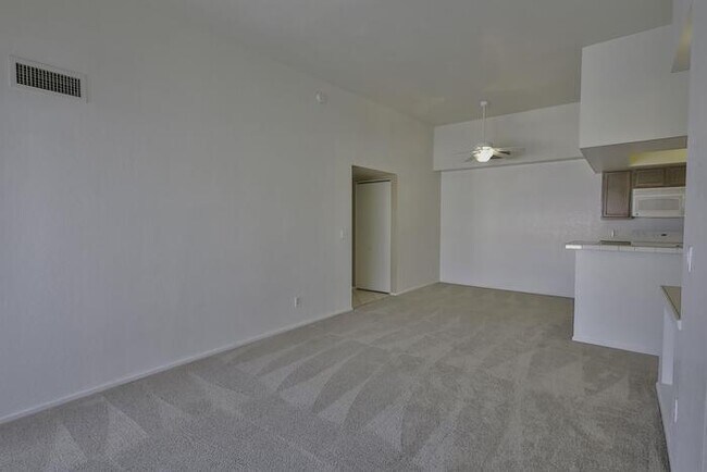 Building Photo - 7916 E Colette Cir