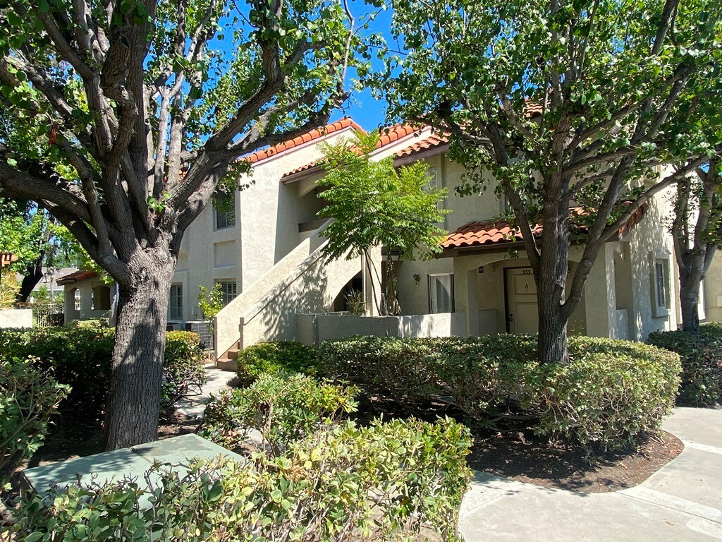 Front of the Unit - 23305 La Crescenta