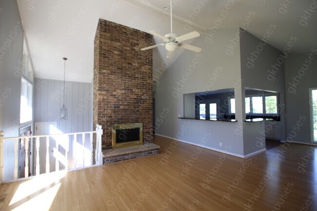 Foto del edificio - 2 bed / 2 bath home - All Utilities Included