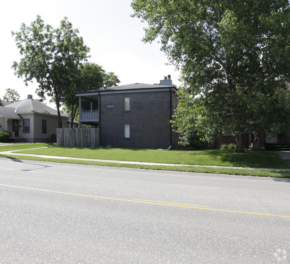 Building Photo - 4609 Calvert St