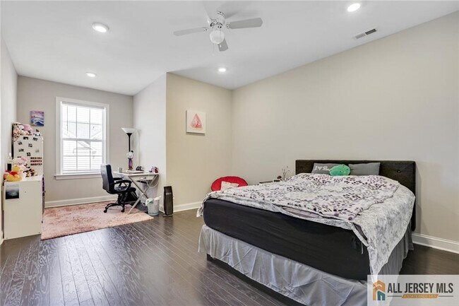 Foto del edificio - 1 Lafayette Wy