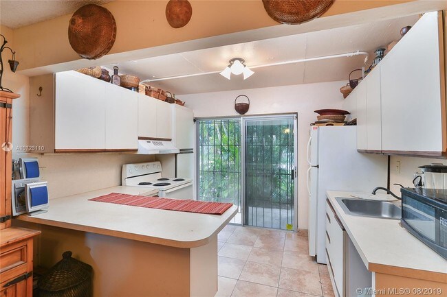 Foto del edificio - 9041 NE 4th Avenue Rd