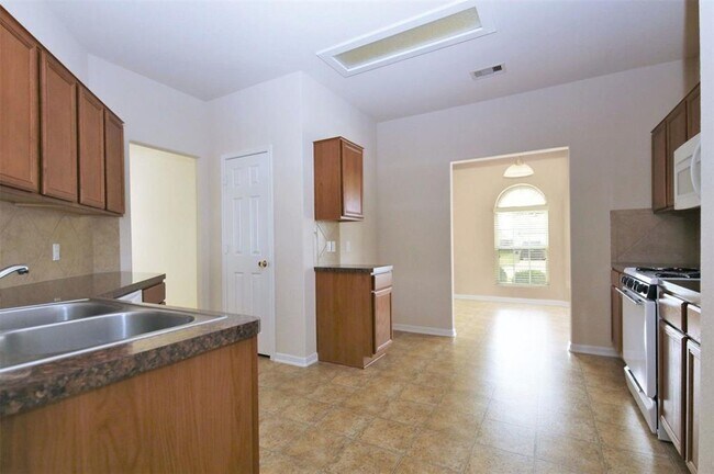 Building Photo - 14714 Keystone Green Dr