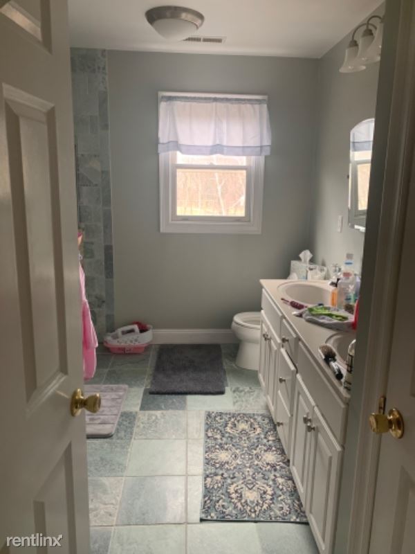 Building Photo - 1 br, 1.5 bath Apartment - 200 Captains Walk
