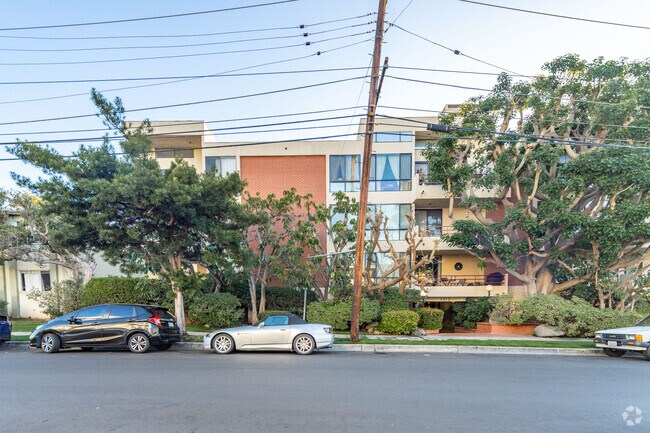 Exterior - 1312 S Saltair Ave