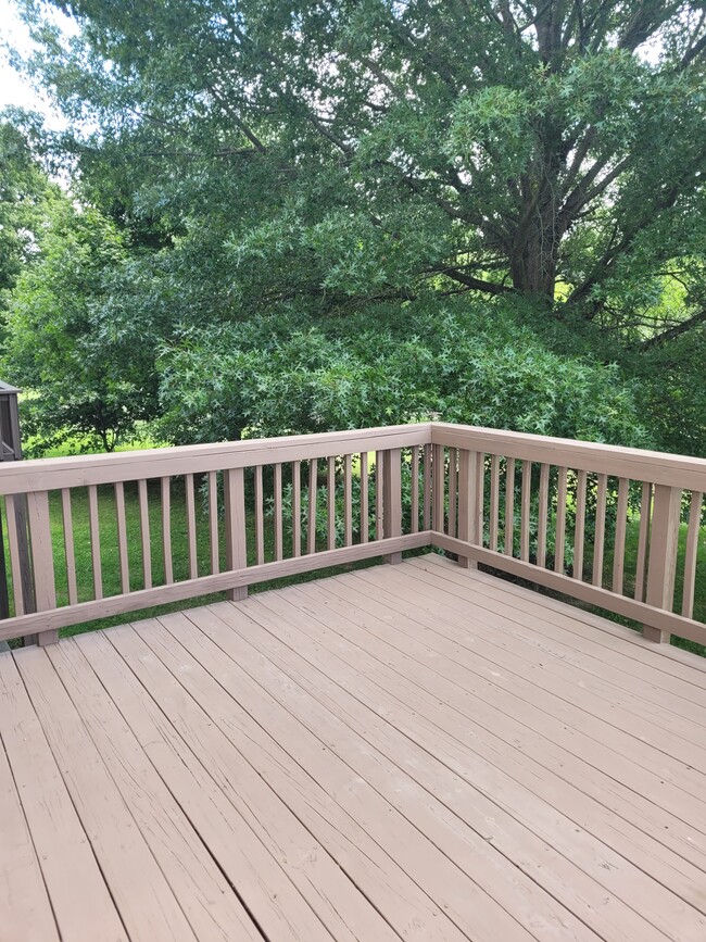 Building Photo - 1405 Karr Ln