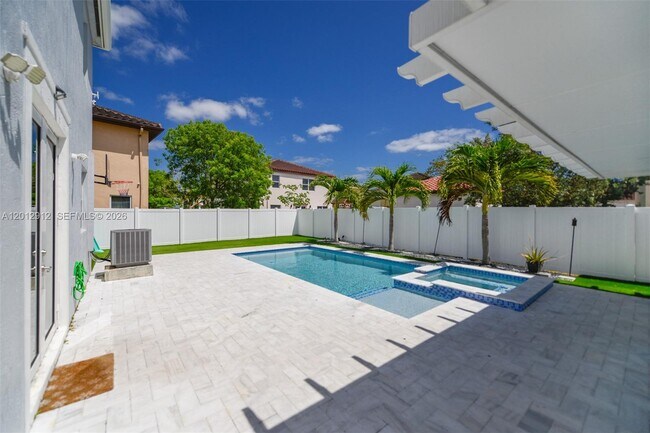 Building Photo - Southwest 169th Place, Miami, FL 33196 - 4 BR 3 BA single-family home