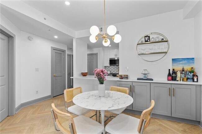 Foto del edificio - 1074 Peachtree Walk NE