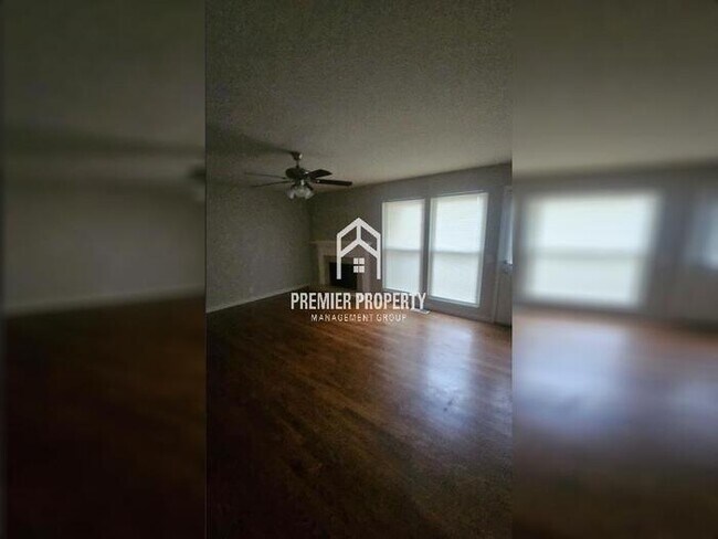 Foto del edificio - 2625 Dresden Dr