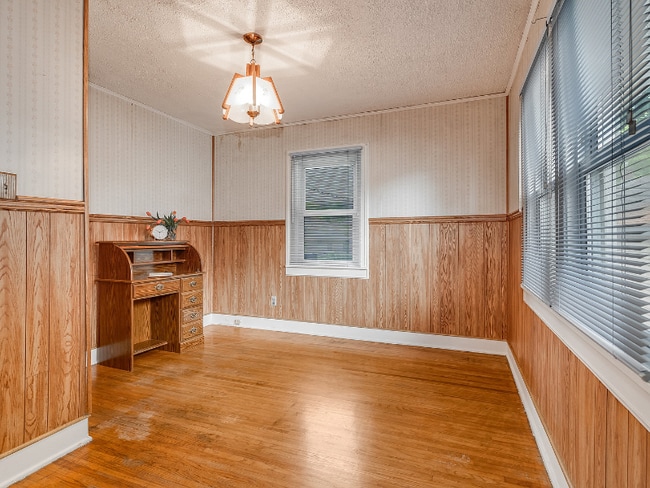 Building Photo - 1120 Schriber Ave