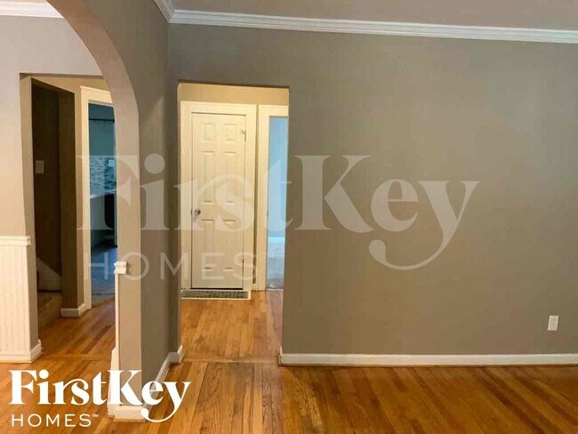 Foto del edificio - 600 Larkin Ave