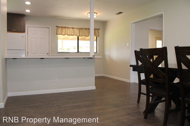 Building Photo - 3 br, 1 bath House - 7905 Julia Court