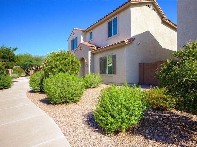 Foto del edificio - 4 Bedroom, 2.5 Bath Plus Den COMMUNITY POOL!