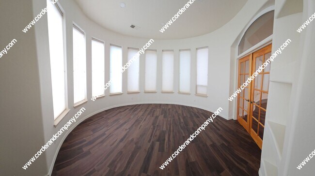 Building Photo - Welcome to this stunning 4 Bedroom, 3 Bath...