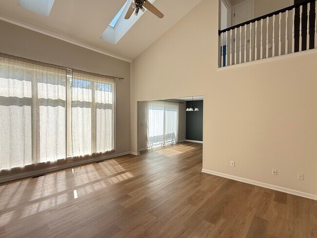 Foto del edificio - 603 E Castlebury Cir