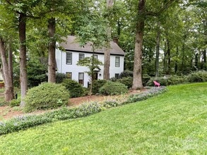 Building Photo - 9430 Hill Rd