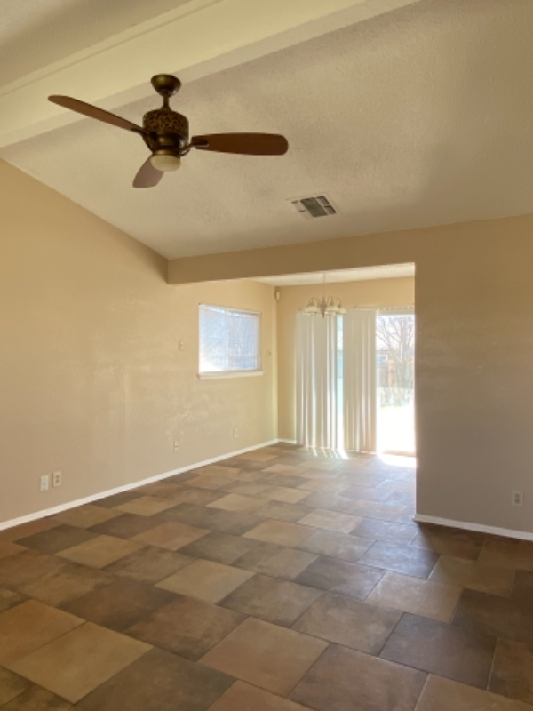 Building Photo - 7106 Swinford