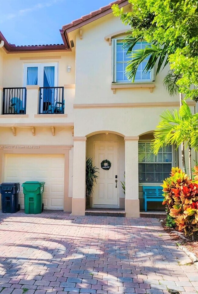 Building Photo - 12815 SW 134th Terrace