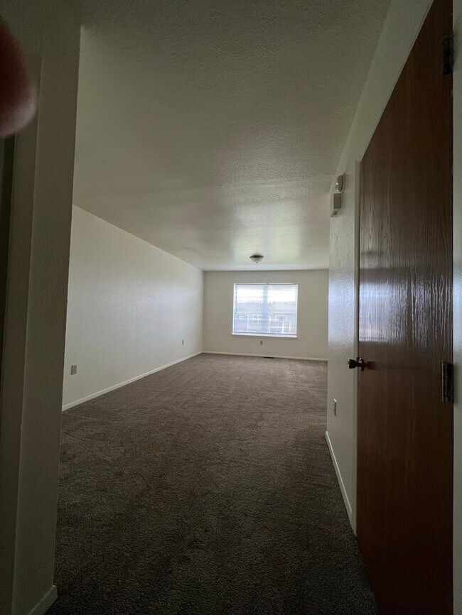 Building Photo - 285 Dunn Ct