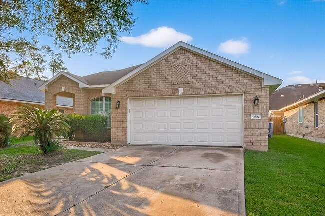 Foto del edificio - 1907 Meadow Edge Ln