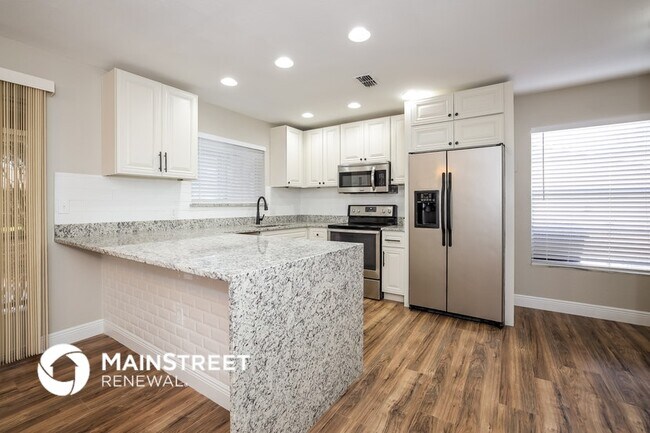 Building Photo - 575 Koala Dr