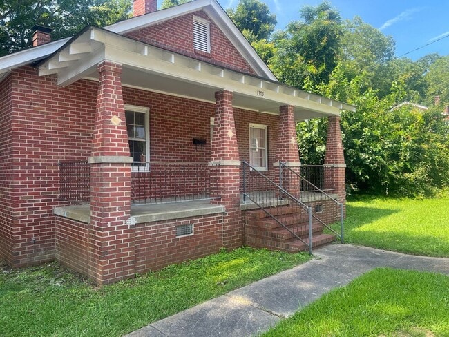 Foto del edificio - 2 Bedroom Brick House - Vouchers Accepted ...