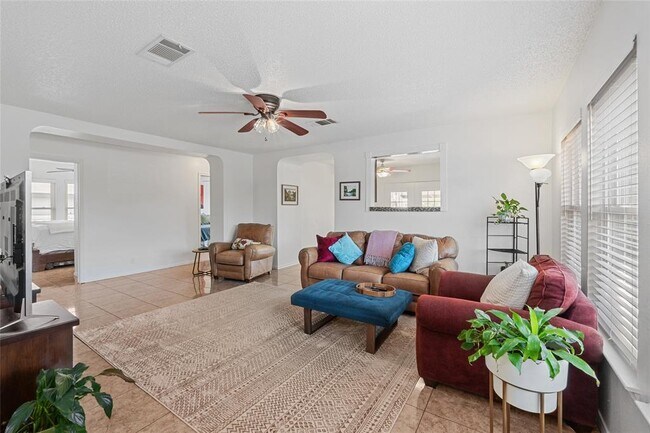 Building Photo - 3101 Hailey Ln