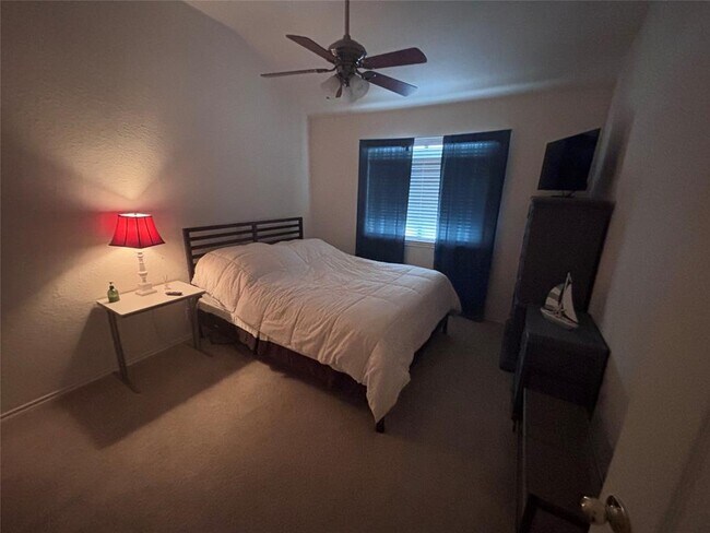 Foto del edificio - 1316 Mesquite Rd
